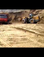 工程车工作表演视频-视频在线观看-疯狂第一次