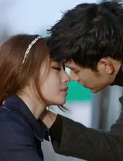 《Dream High2》金秀贤客串接吻片段-片花-高